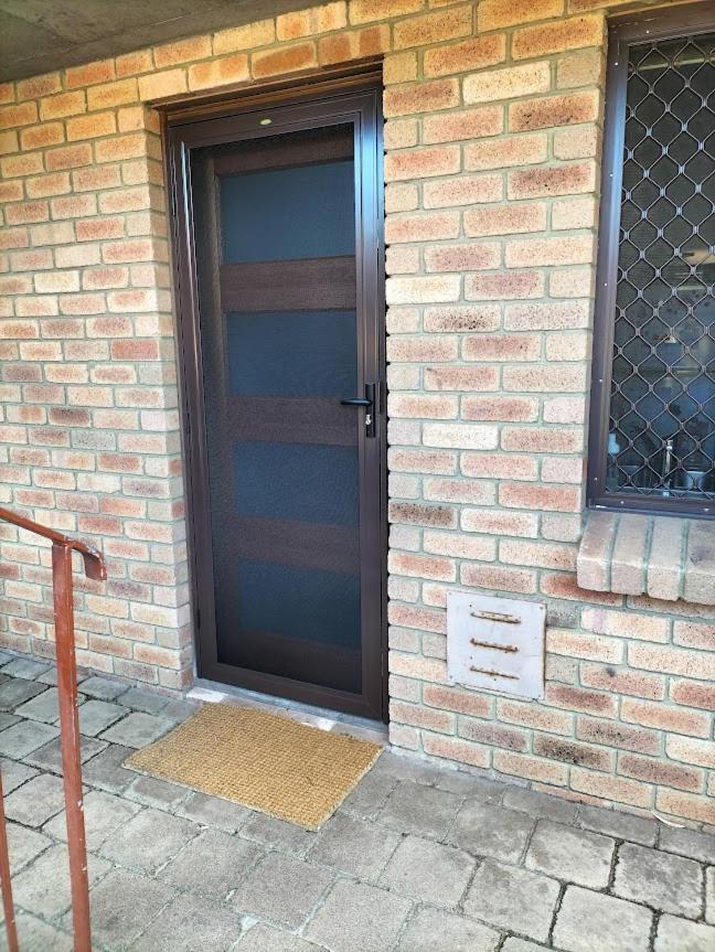 All The Comforts By The Lake Perth Esterno foto