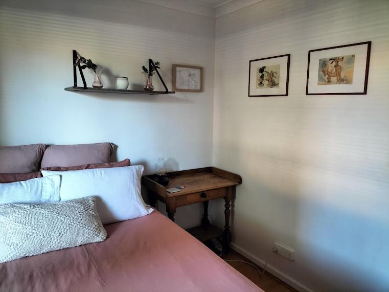 All The Comforts By The Lake Perth Esterno foto